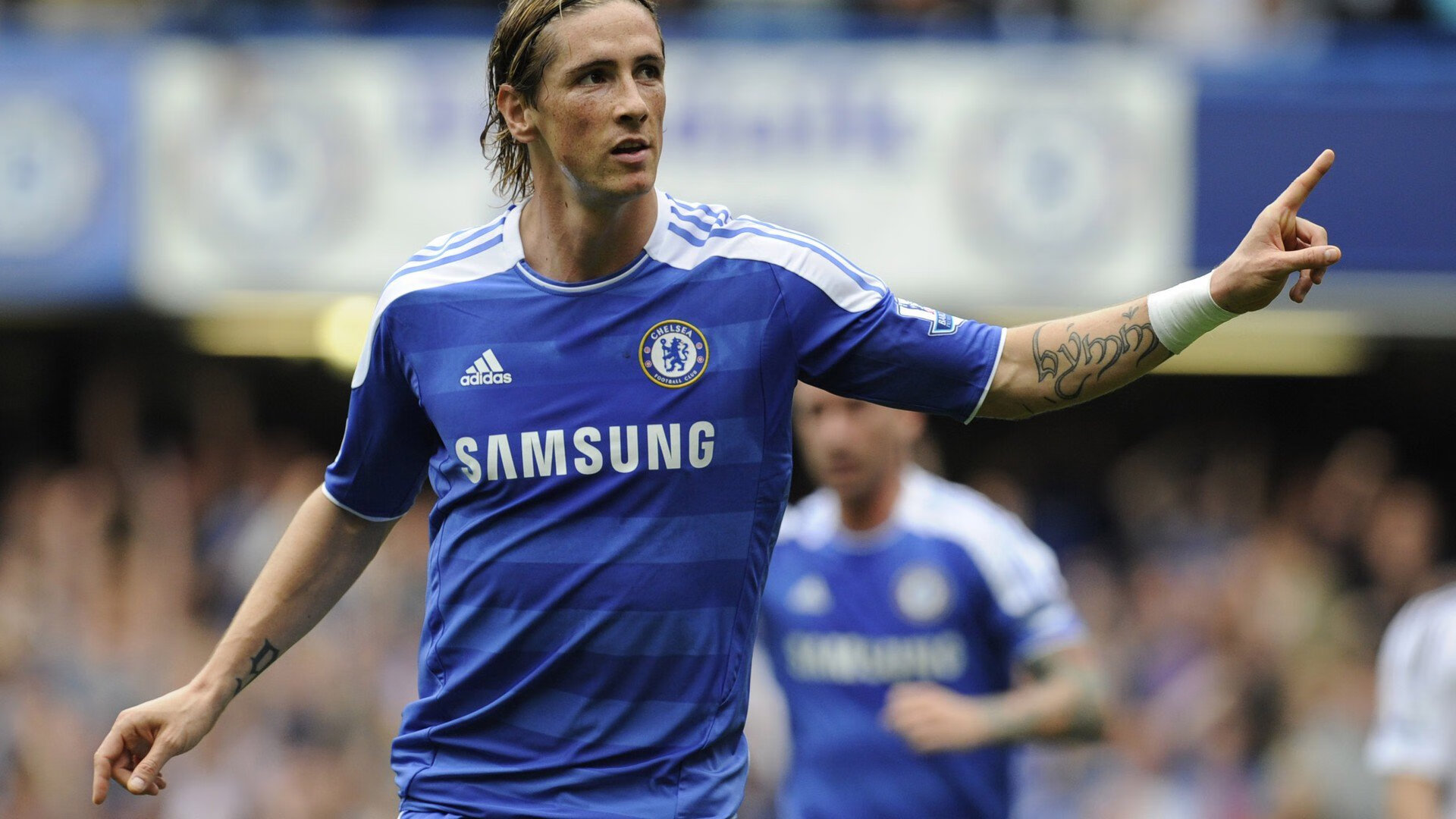 曼联的痛：拉什福德重回巅峰，神级停球后小角度爆杆破门，拉什福德曼联首秀